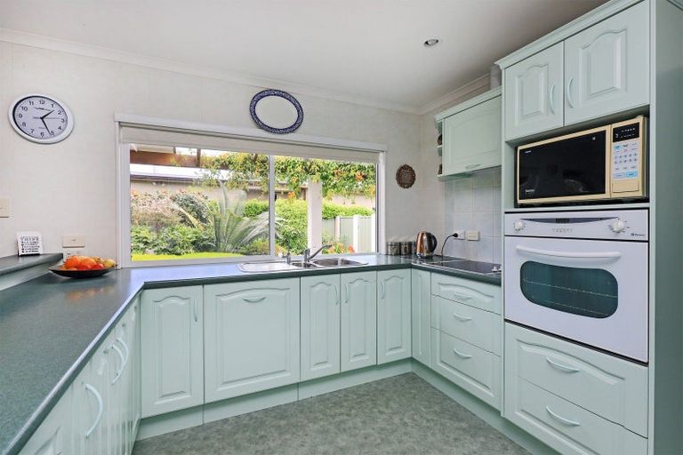 Photo of property in 9 Malbec Way, Greenmeadows, Napier, 4112