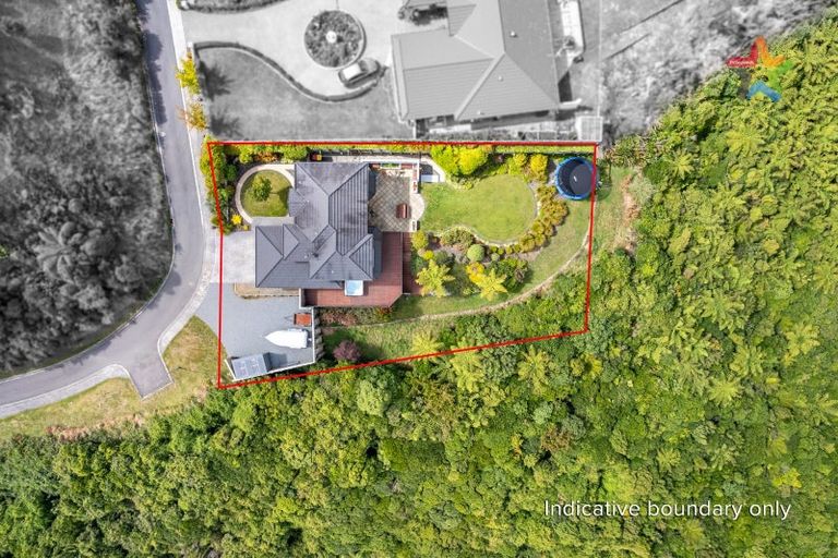 Photo of property in 9 Oceanview Terrace, Tirohanga, Lower Hutt, 5010