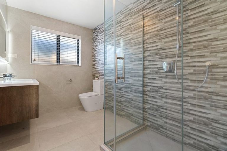 Photo of property in 16 Waka Ama Road, Karaka, Papakura, 2113