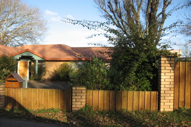 Photo of property in 2 Kingsford Mews, Hamilton East, Hamilton, 3216