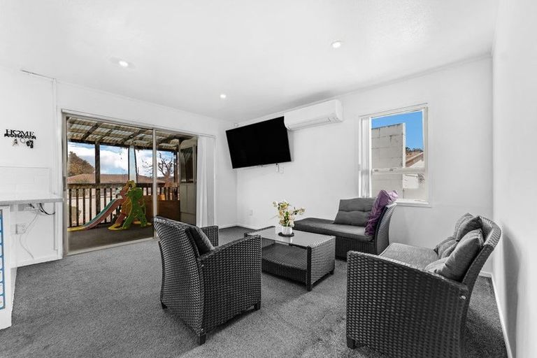 Photo of property in 47a Tawa Crescent, Manurewa, Auckland, 2102