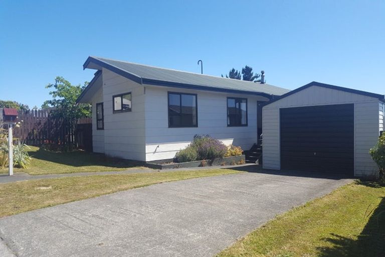 Photo of property in 8 Bobstay Lane, Whitby, Porirua, 5024