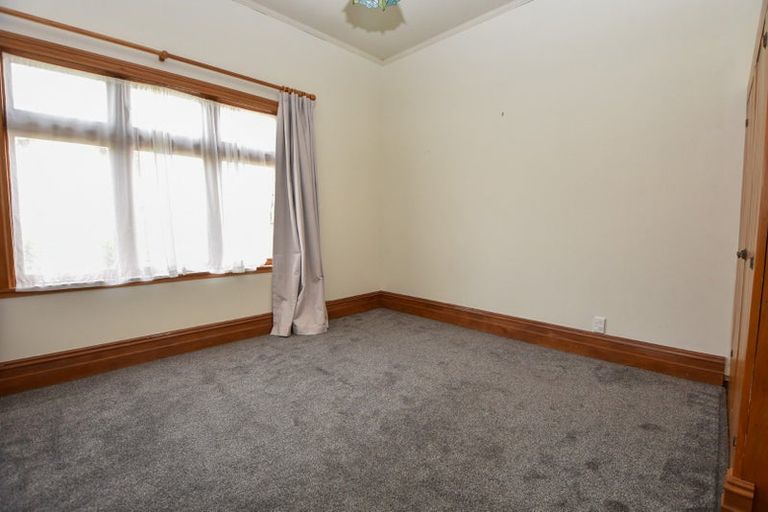 Photo of property in 1 Davy Street, Carterton, 5713