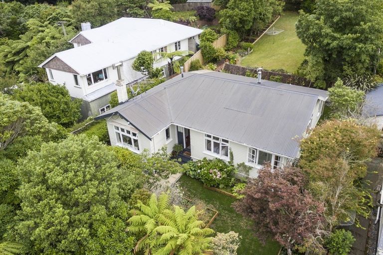 Photo of property in 38 Cashmere Avenue, Khandallah, Wellington, 6035