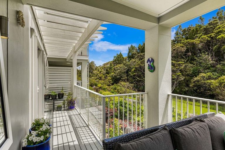 Photo of property in 24 Eaves Bush Parade, Orewa, 0931