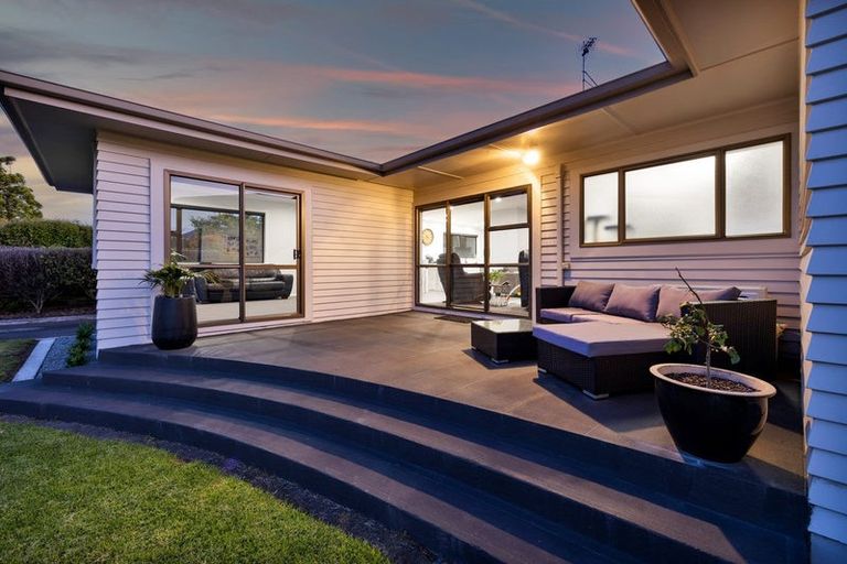 Photo of property in 38 Hunter Street, Hawera, 4610