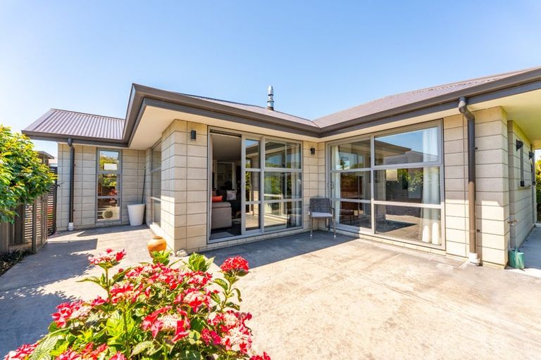 Photo of property in 97a Avenue Road, West End, Timaru, 7910