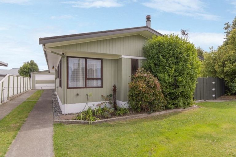 Photo of property in 28 York Avenue, Tamatea, Napier, 4112