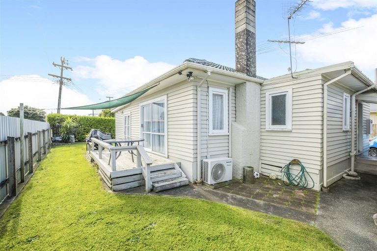 Photo of property in 18a Grove Road, Papakura, 2110