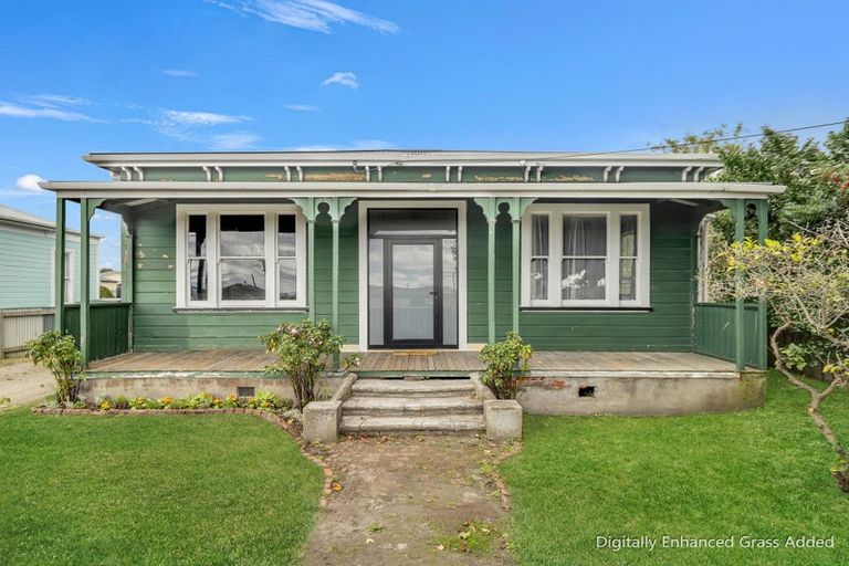 Photo of property in 55 Carlton Avenue, Gonville, Whanganui, 4501