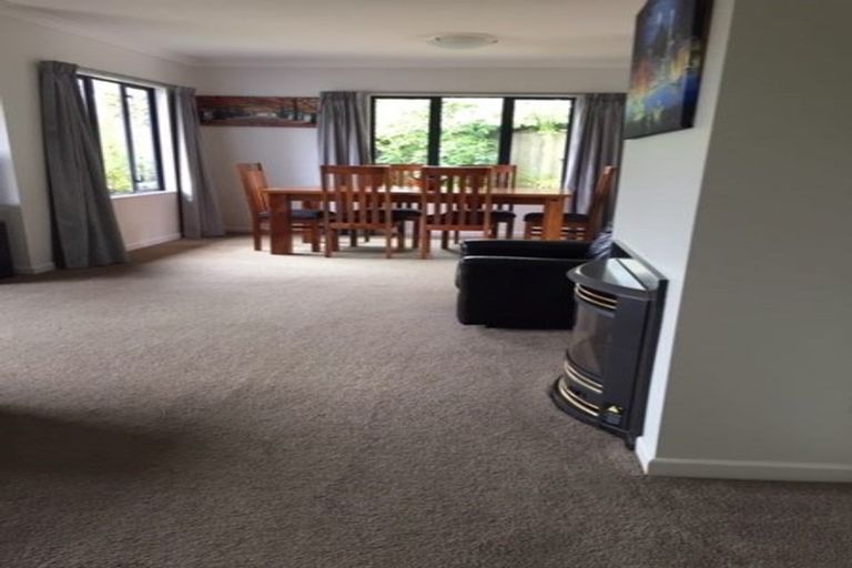 Photo of property in 5 Regent Drive, Paraparaumu Beach, Paraparaumu, 5032