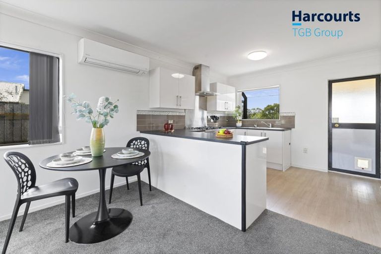 Photo of property in 9b Gatland Road, Rosehill, Papakura, 2113