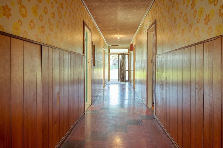 Photo of property in 31 Karaka Street, Helensville, 0800