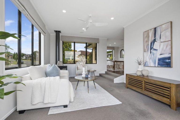 Photo of property in 2 Carex Close, Pyes Pa, Tauranga, 3112