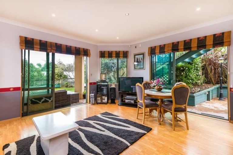 Photo of property in 28 Chesham Avenue, Waipahihi, Taupo, 3330