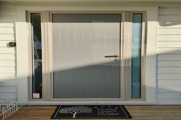 Photo of property in 6-8a Avenue Road, West End, Timaru, 7910