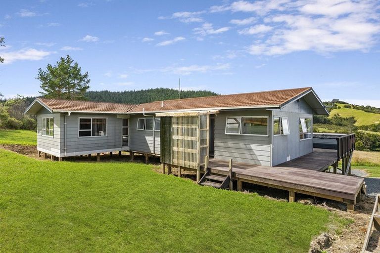 Photo of property in 60 Ross Road, Topuni, Wellsford, 0975