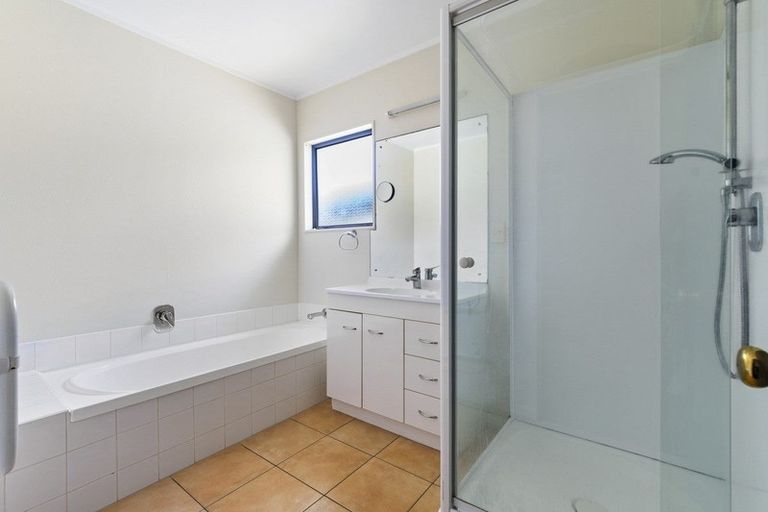 Photo of property in 23a Grove Road, Papakura, 2110