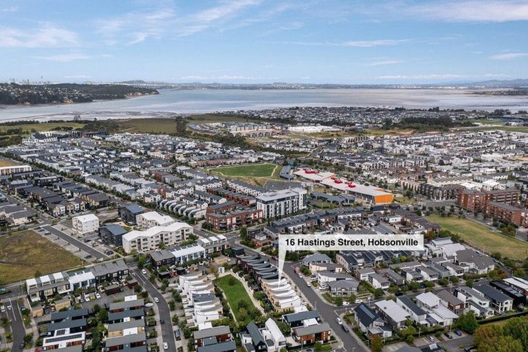Photo of property in 16 Hastings Street, Hobsonville, Auckland, 0616