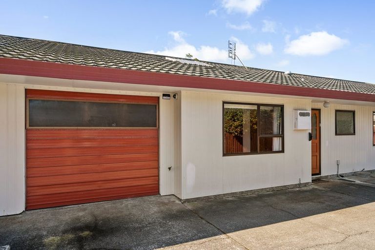 Photo of property in 282b Main Road, Tawa, Wellington, 5028