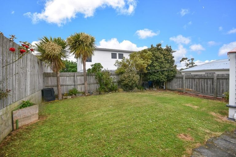 Photo of property in 8 Constitution Street, Port Chalmers, 9023