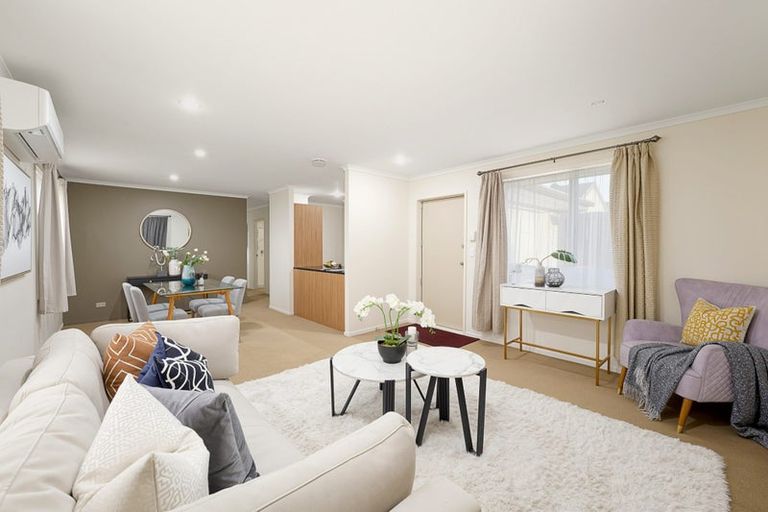 Photo of property in 23 Anna Lane, Glen Eden, Auckland, 0602