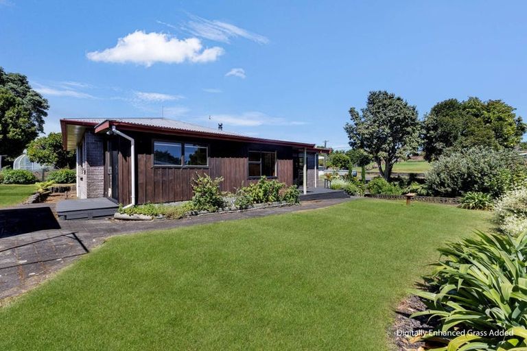 Photo of property in 20 Whakapaki Street, Urenui, 4375