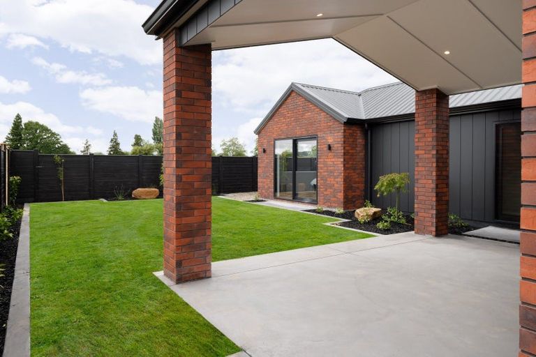 Photo of property in 52 Hugo Shaw Drive, Cambridge, 3434