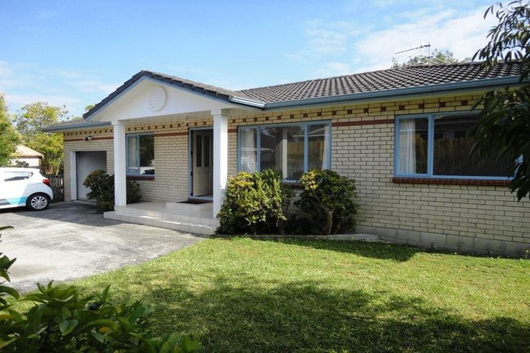 Photo of property in 710a Pakuranga Road, Howick, Auckland, 2010