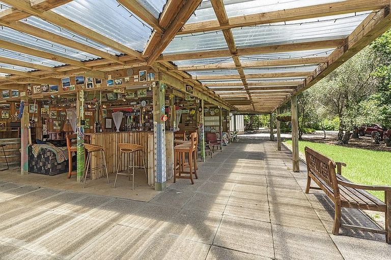 Photo of property in 502 Leigh Road, Whangateau, Warkworth, 0985