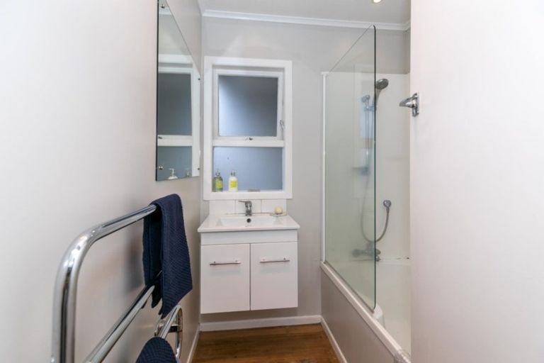 Photo of property in 100 Storey Avenue, Forest Lake, Hamilton, 3200