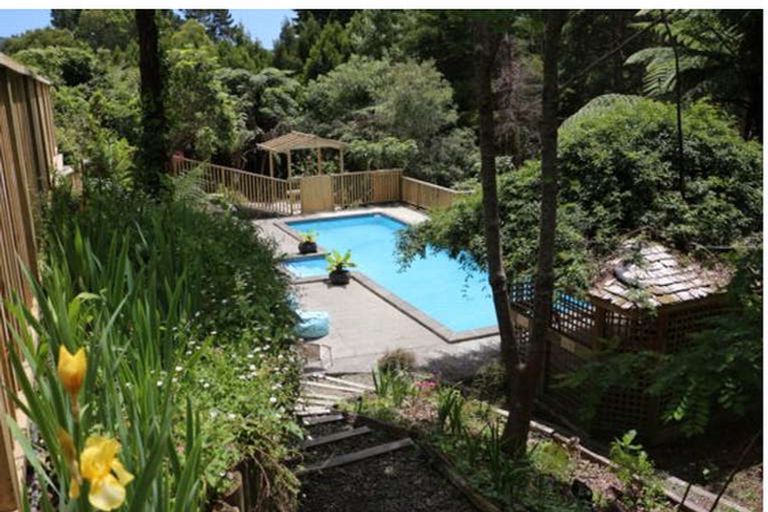 Photo of property in 5 Ratadale Road, Reikorangi, Waikanae, 5391