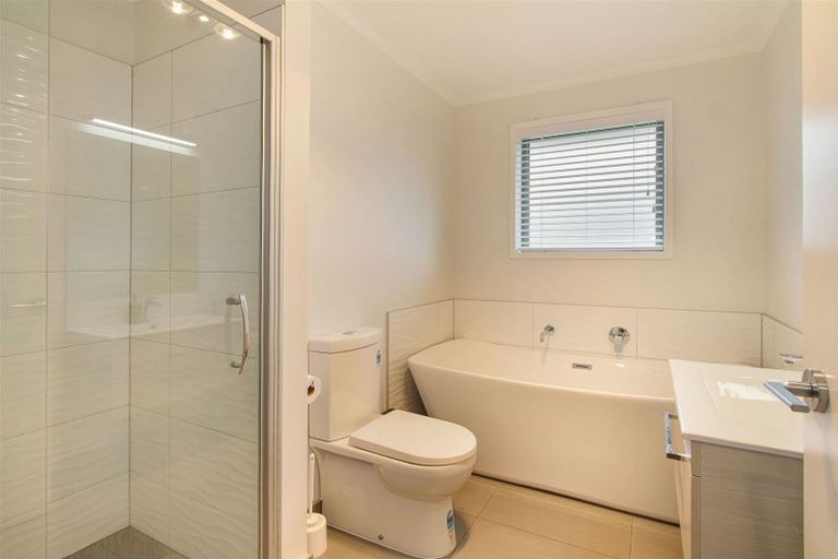 Photo of property in 3 Herbert Oldham Road, Pokeno, 2402