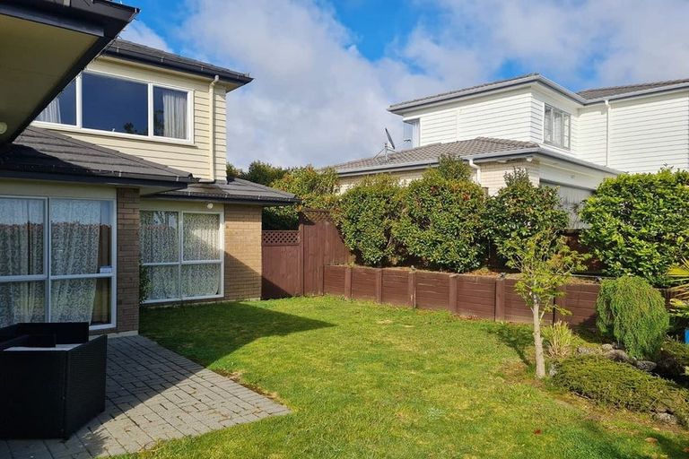 Photo of property in 51 Chateau Rise, Flat Bush, Auckland, 2016
