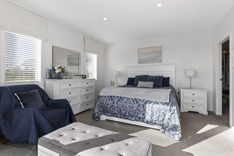 Photo of property in 13 Tuhua Close, Wharewaka, Taupo, 3330