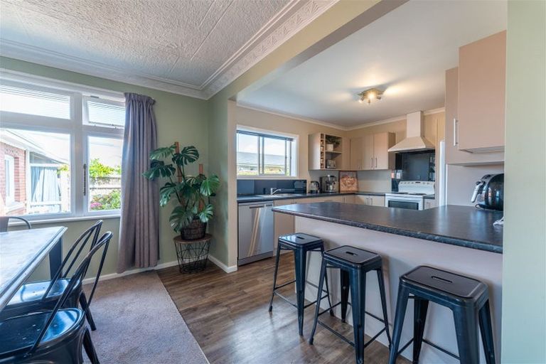 Photo of property in 12 Stuart Street, Holmes Hill, Oamaru, 9401