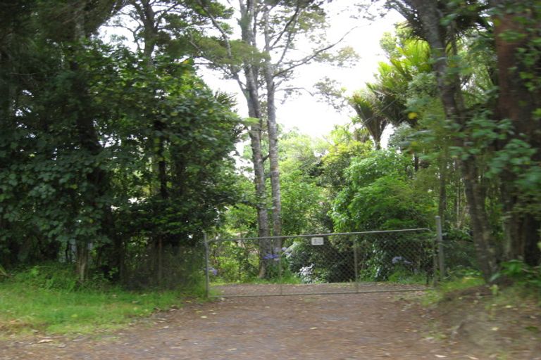 Photo of property in 106 Hinau Road, Waimauku, 0881
