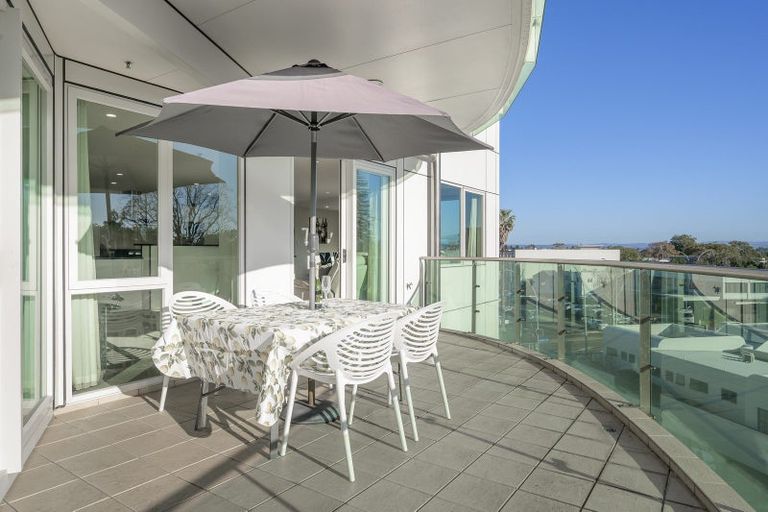 Photo of property in 1/6d Durham Street, Tauranga, 3110