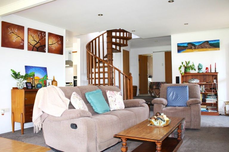 Photo of property in 9 Tuna Place, Whiritoa, Whangamata, 3691