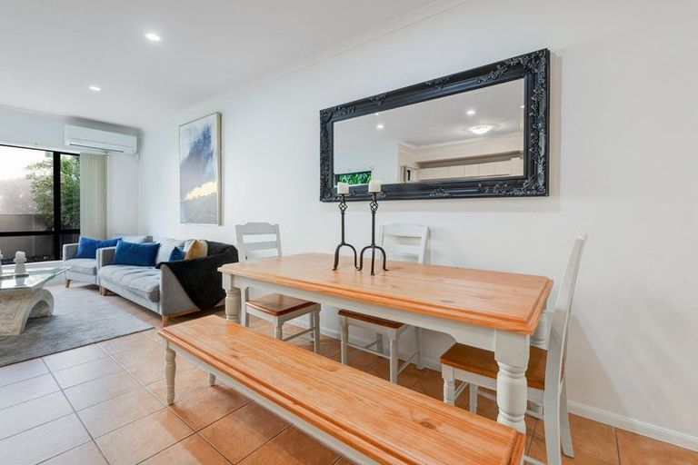 Photo of property in 10 Trimaran Drive, Gulf Harbour, Whangaparaoa, 0930