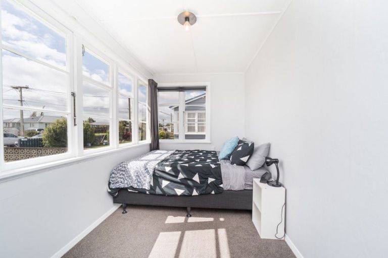 Photo of property in 32 Taylor Avenue, Feilding, 4702