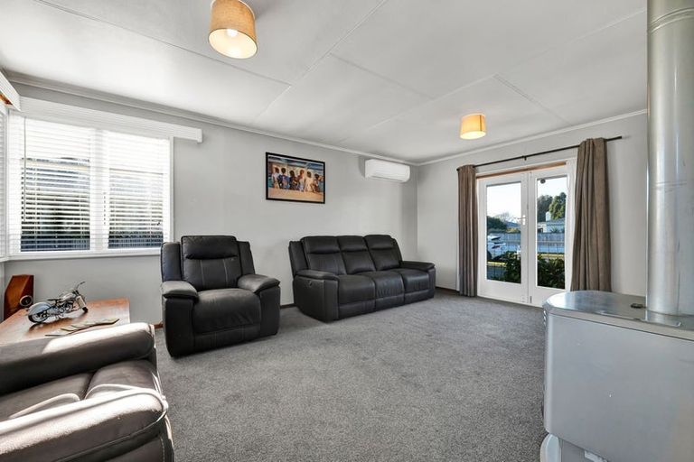 Photo of property in 37 Reid Avenue, Hawera, 4610