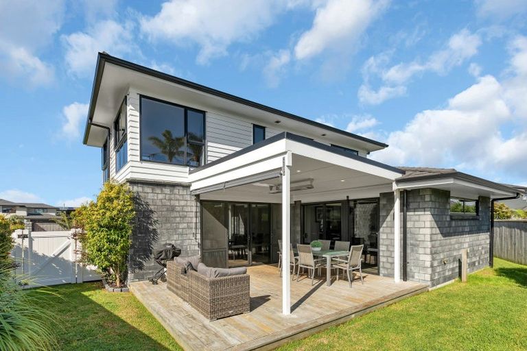 Photo of property in 18 Mariners Haven, One Tree Point, 0118