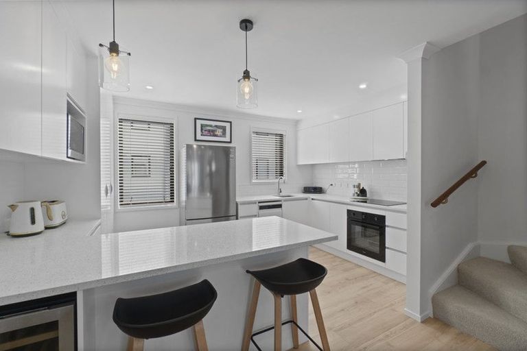 Photo of property in 1/97b Mokoia Road, Birkenhead, Auckland, 0626