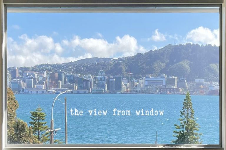 Photo of property in The Capital, 370 Oriental Parade, Oriental Bay, Wellington, 6011