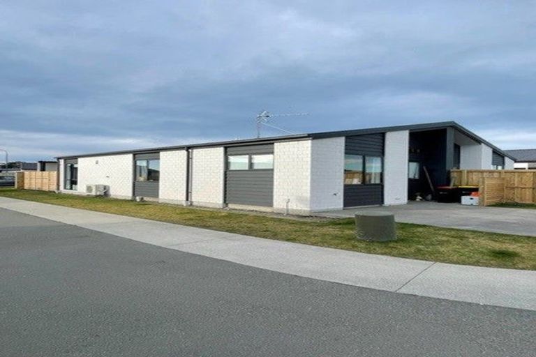 Photo of property in 22 Greengrass Crescent, Kaiapoi, 7630
