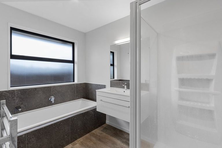 Photo of property in 17 Catchpole Place, Woodend, 7610