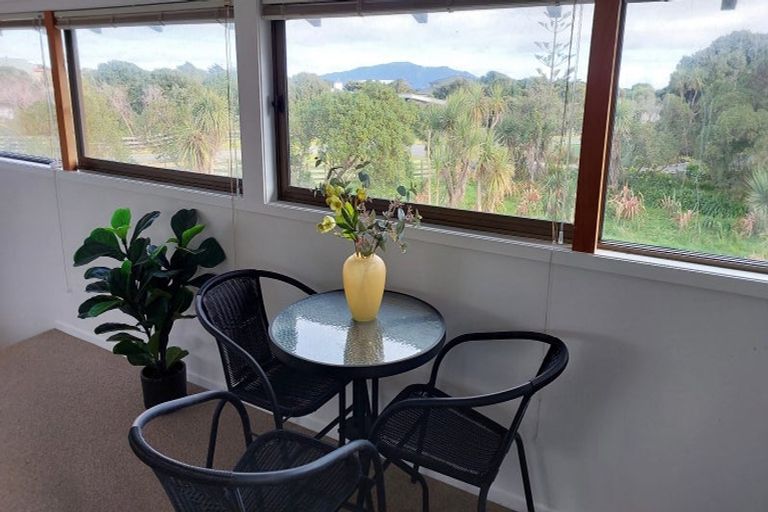 Photo of property in 106 Paetawa Road, Peka Peka, Waikanae, 5391