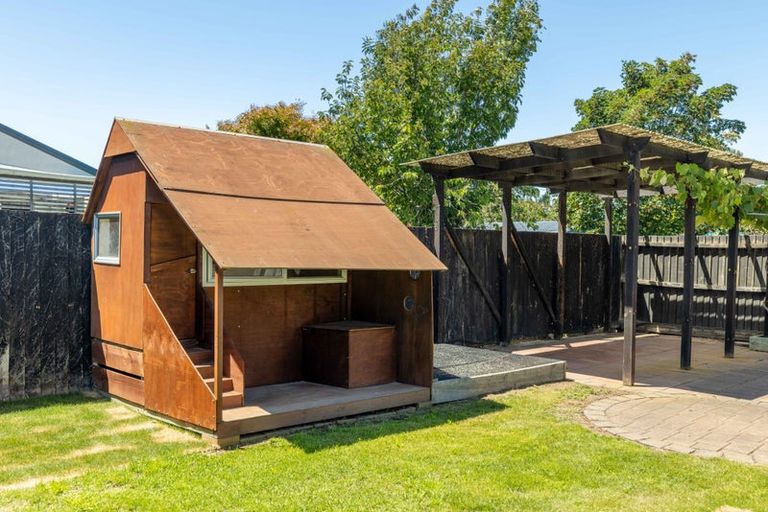 Photo of property in 8 Bounty Street, Bryndwr, Christchurch, 8053