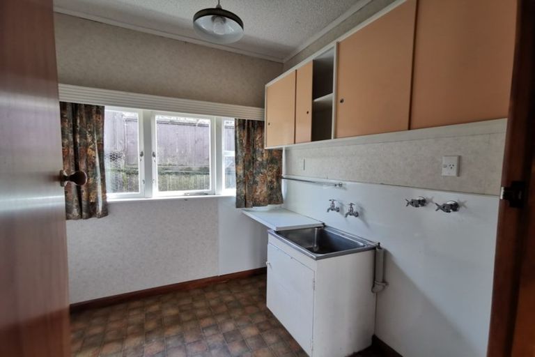 Photo of property in 130 Lake Crescent, Hamilton Lake, Hamilton, 3204